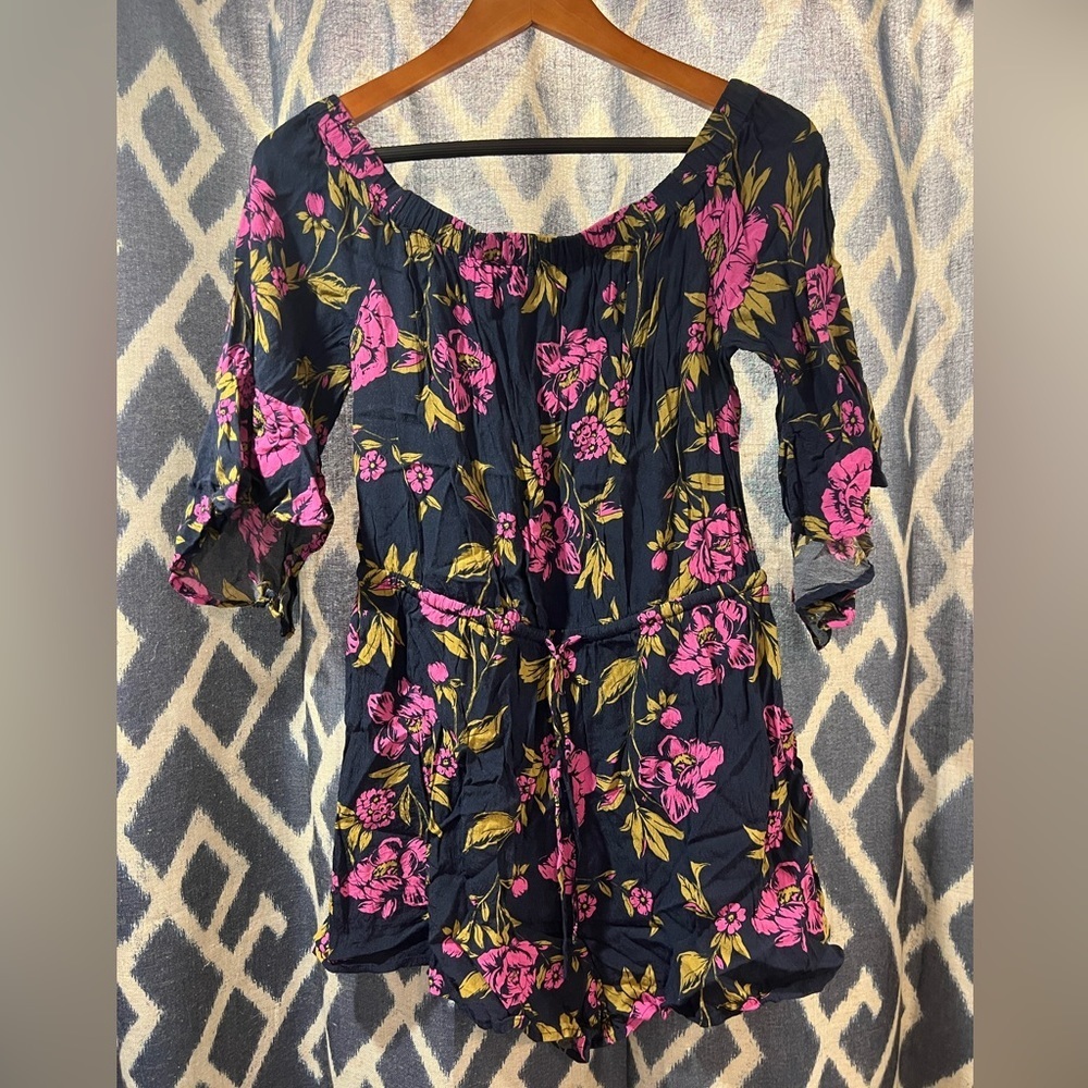 Express Medium 3/4 Sleeve Floral Romper​